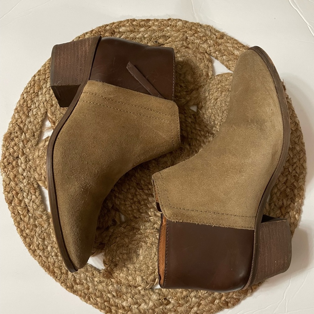 - Madewell Cait suede leather ankle boots brown 8 1/2